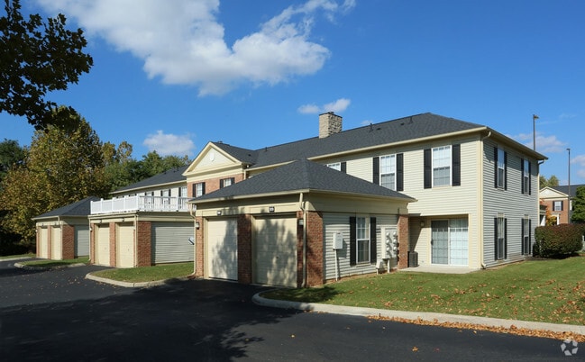 Townhomes with Garage | Houses and Apartments for Rent in Columbus Ohio | The Bradford at Easton - The Bradford at Easton Apartment Homes