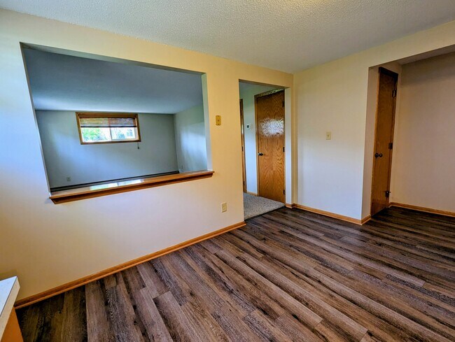 Foto del edificio - 807 W 3rd St