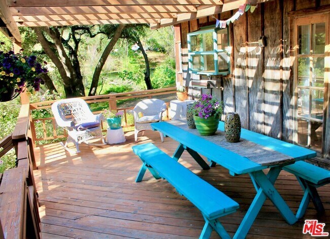 Foto del edificio - 20200 Paradise Ln