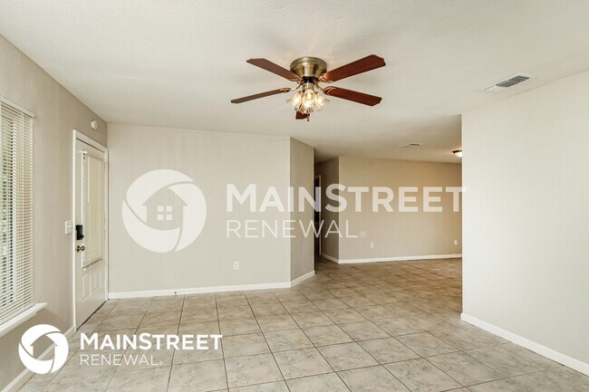 Building Photo - 1206 Cricket Dr NE