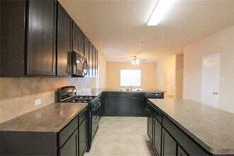 Building Photo - 8118 Malago Point Dr