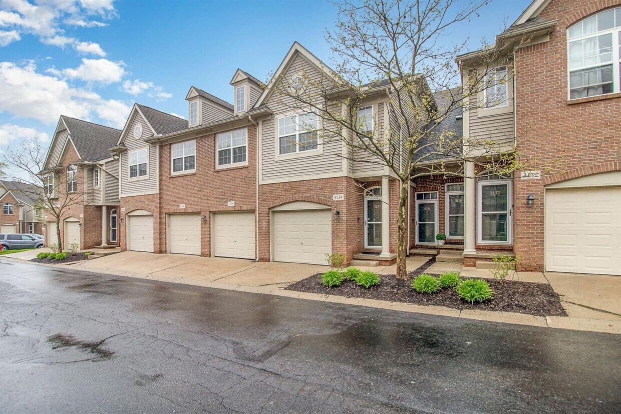 Foto principal - 3134 Asher Rd