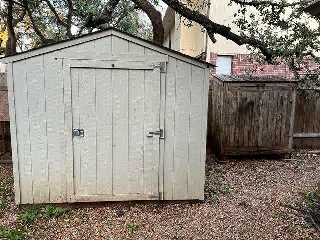 Foto del edificio - 6918 Dallas Dr