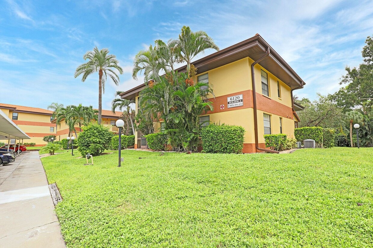 Primary Photo - 6120 Whiskey Creek Dr