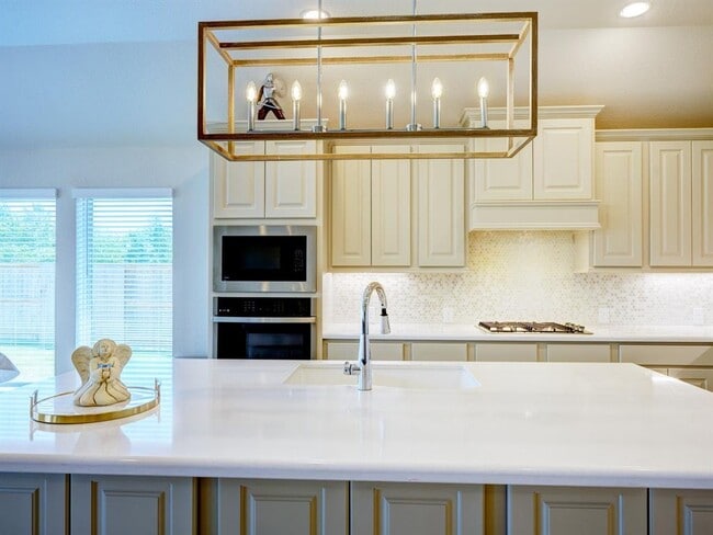 Building Photo - 9703 Chapman Trl