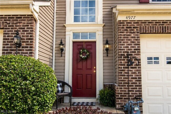 Foto del edificio - 4977 Lake View Dr