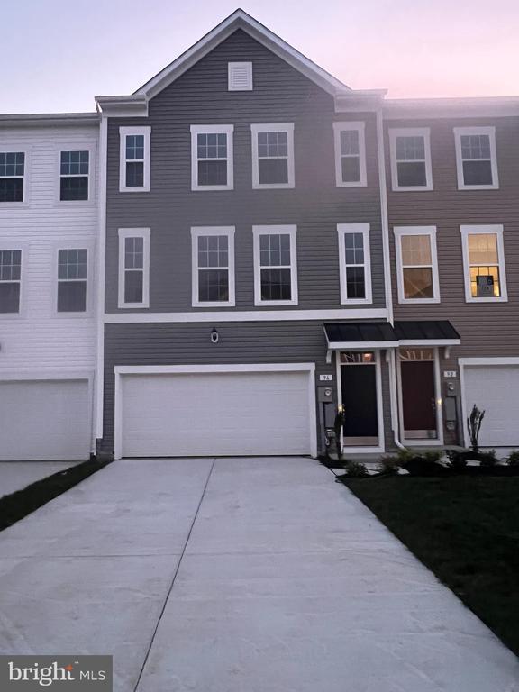 Primary Photo - 96 Stafford Pl