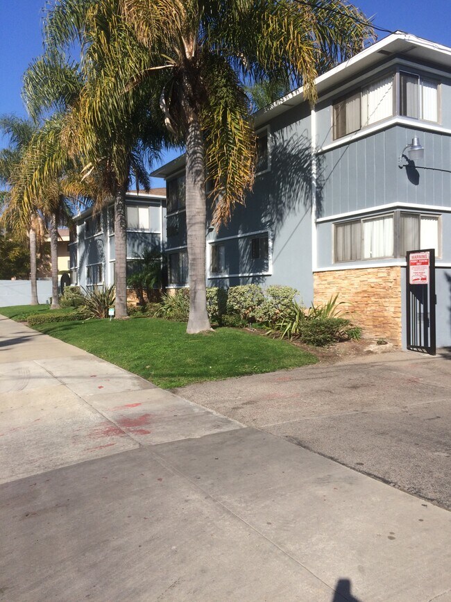 Osage Gardens Apartments Apartments in Inglewood, CA