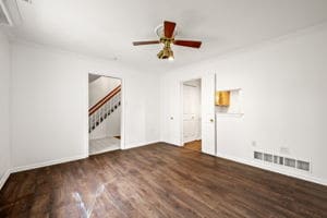 Building Photo - 132 Pinecrest Ln