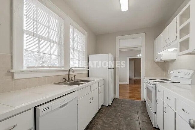 Foto del edificio - 1315 Lorick Ave