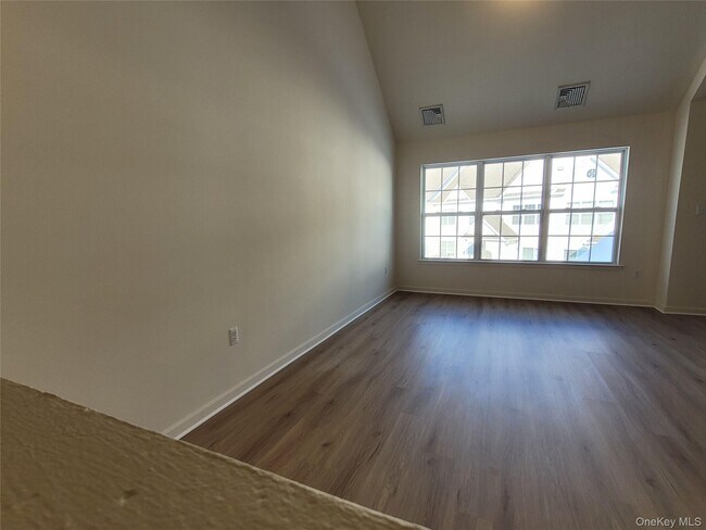 Building Photo - 123 Ruth Ct