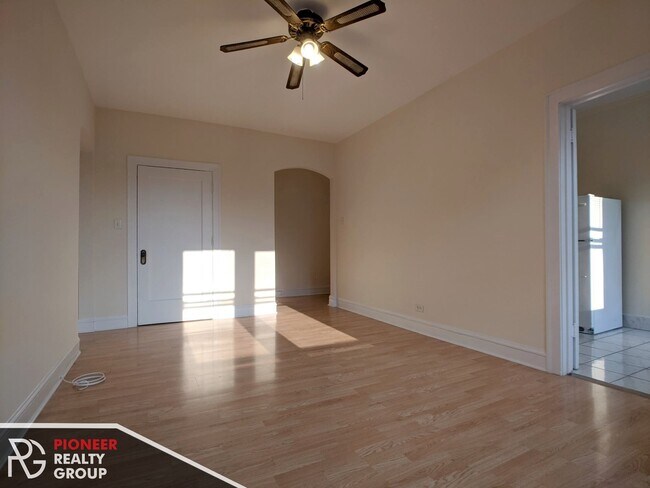 Foto del edificio - 4846 N Damen Ave