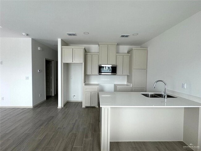 Foto del edificio - 7702 N 58th Ln