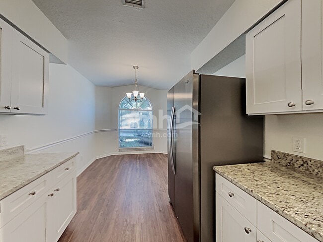 Foto del edificio - 4514 Preston Woods Dr