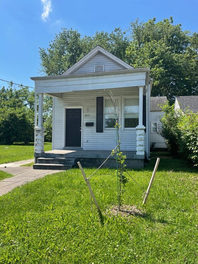 Primary Photo - Updated three bedroom two bathroom home in...