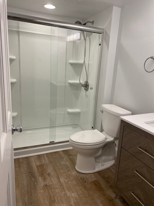 Photo - 140 Oneida St Apartments