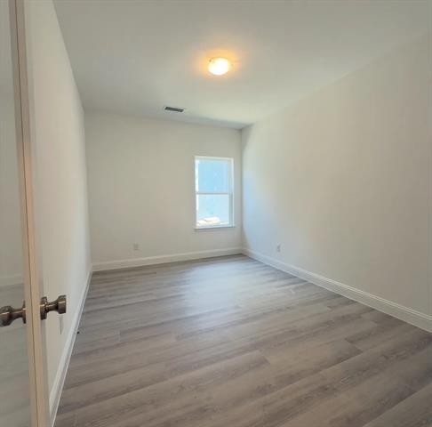 Foto del edificio - 2114 Bloomsbury Ln