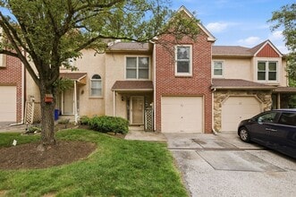 Building Photo - 27 White Pine Ct