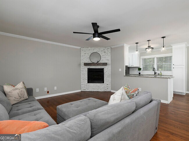 Foto del edificio - 3249 Howell Dr