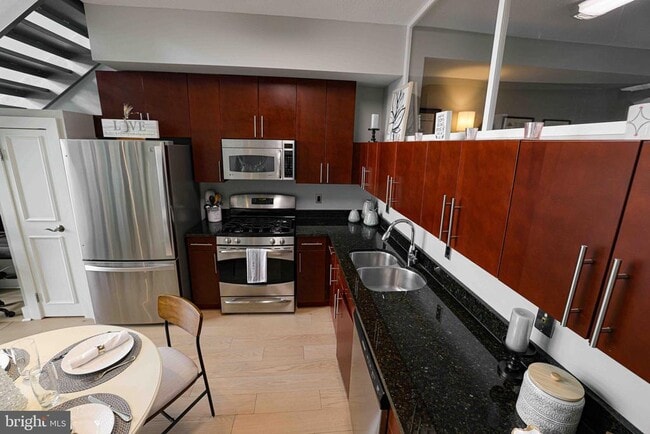 Foto del edificio - 1390 Kenyon St NW