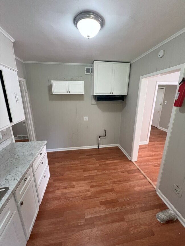 Building Photo - A Must See!!!!! Section 8 Friendly!!!!!!!