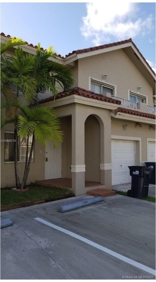 Building Photo - 8851 NW 110th Pl