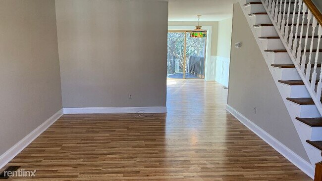 Foto del edificio - 3 br, 1 bath Townhome - 318 Mary St