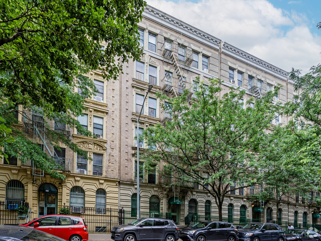 Foto principal - 224 W 140th St