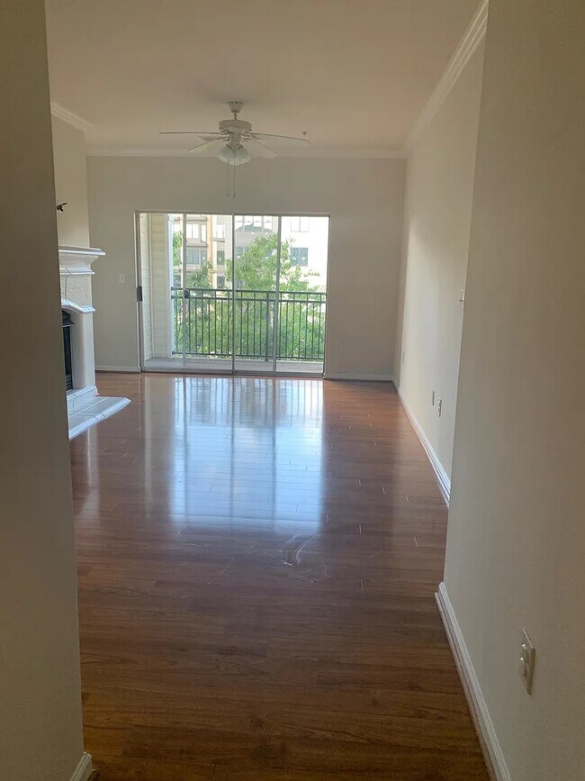 12945 Centre Park Cir Unit 310, Herndon, VA 20171 Condo for Rent in