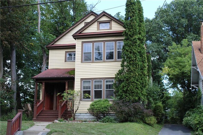 Building Photo - 113-115 Gorland Ave