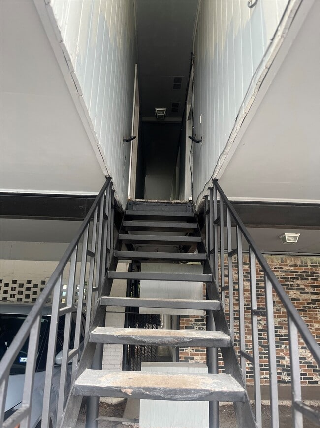 Foto del edificio - 4626 Bell St