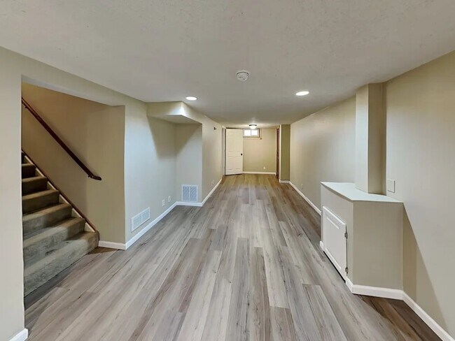 Foto del edificio - 3532 Utah Ave S