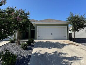 Building Photo - 624 Heathers Wy