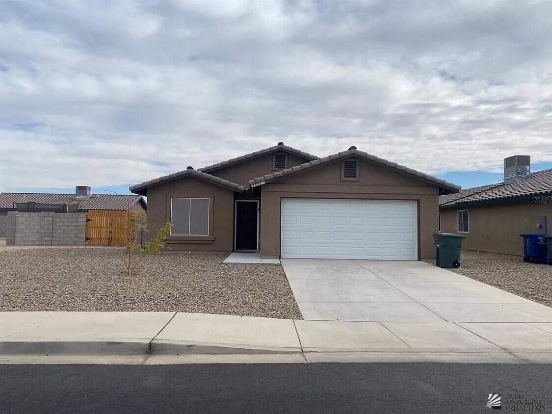 Foto principal - 3673 S Desert Air Dr