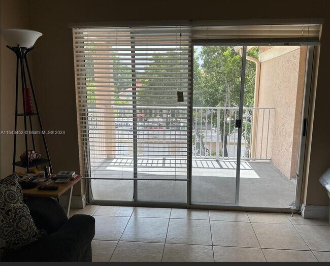 Foto del edificio - 10521 SW 158th Ct