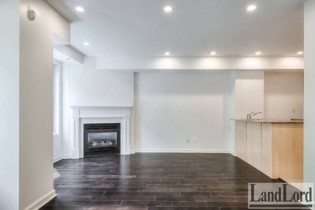 Building Photo - 60 Joe Shuster Way