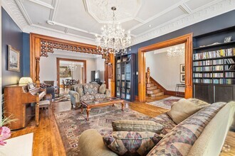 Building Photo - 4299 Blvd. De Maisonneuve Ouest