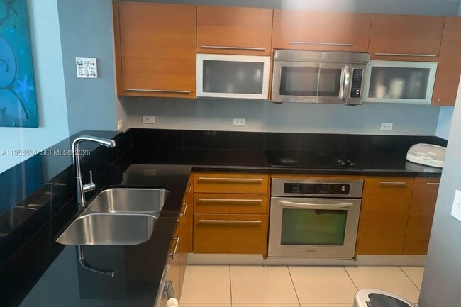 Foto del edificio - 244 Biscayne Blvd