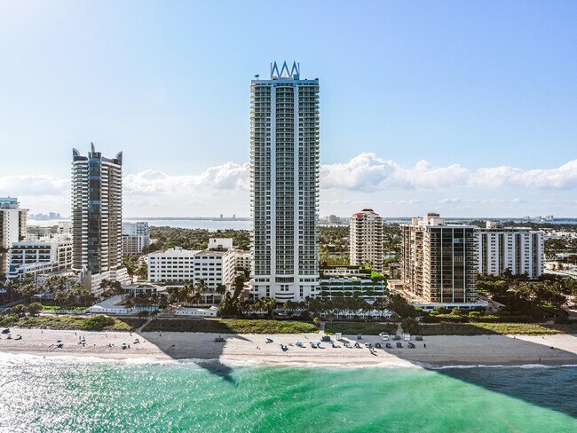 Building Photo - 6365 Collins Ave