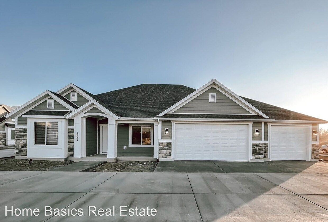 Primary Photo - 2 br, 2 bath House - 1241 S 230 E