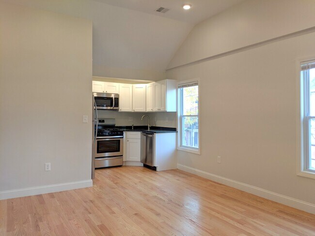 Foto del edificio - 44 Cogswell Ave
