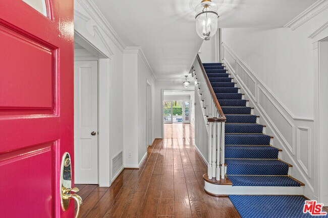 Foto del edificio - 710 Alta Dr