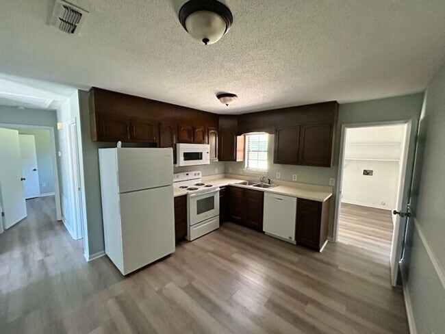 Foto del edificio - 5102 N Moore Lane