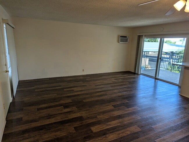 Living Room - 1311 Lyndon St