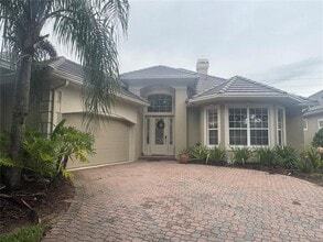 Building Photo - 10824 Woodchase Cir