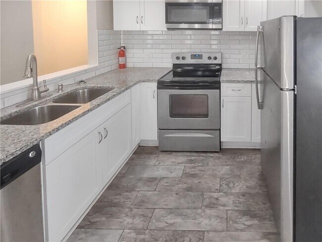Foto del edificio - 1570 Avon Ave SW