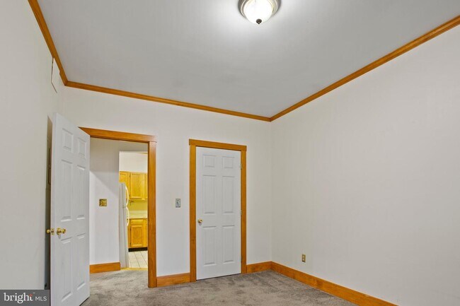 Foto del edificio - 268 N Ferry Point Rd