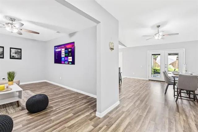 Foto del edificio - 3206 Heather Glen Dr