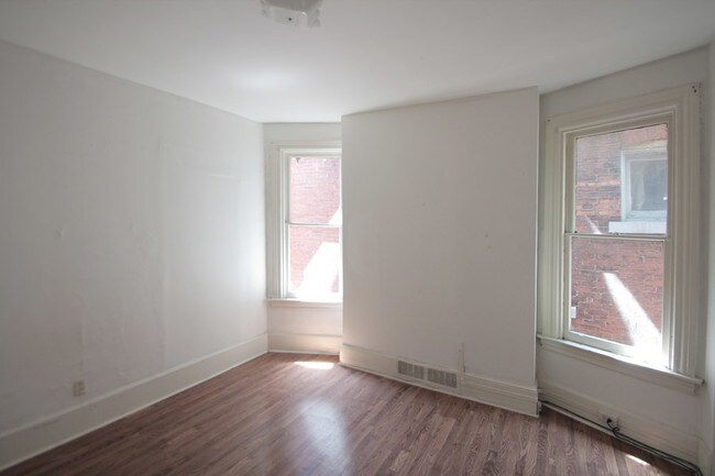 Foto del edificio - 302 S Trenton Ave