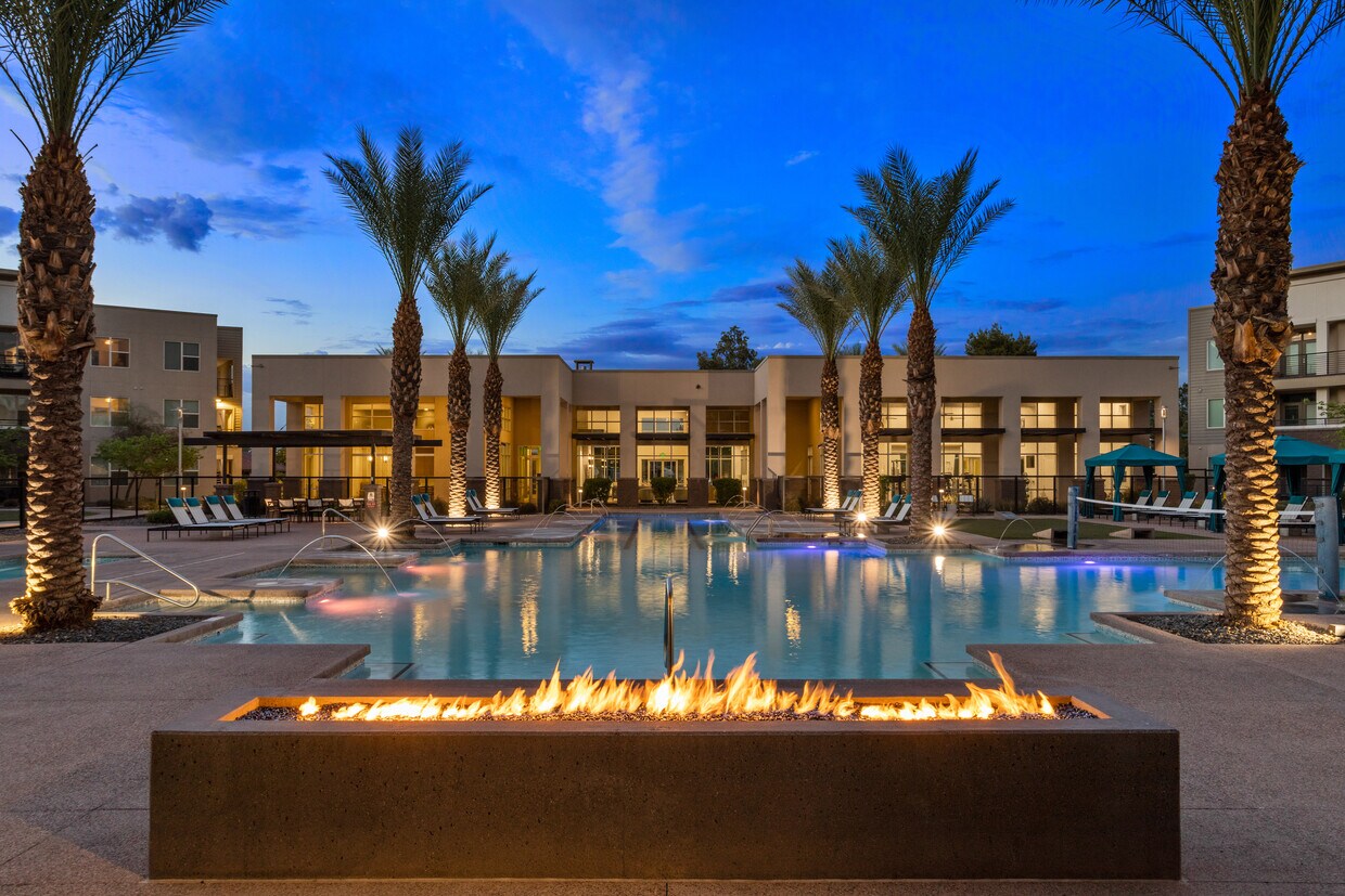 Harper Apartments 4690 S Lakeshore Dr Tempe, AZ